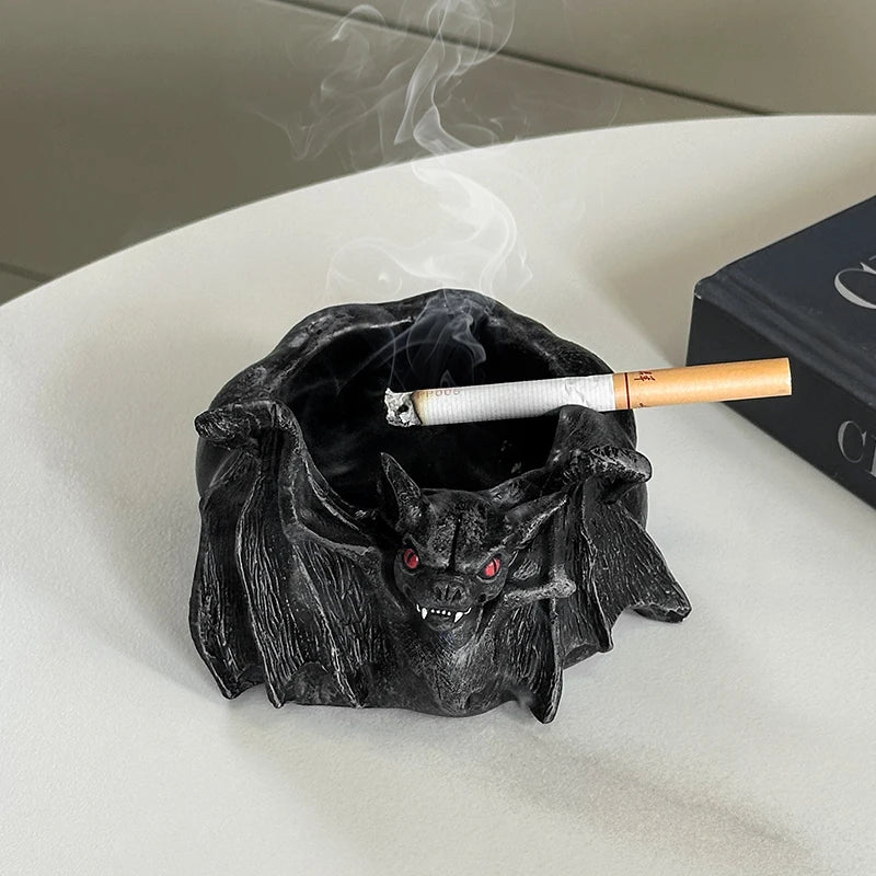 Creative Cartoon Bat Ashtray Fashion Father's Day Gift Ashtray Classic Ornament Decoration
